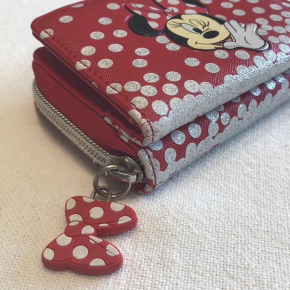 Disney Parks Minnie Mouse wallet coin purse with bow zipper pull EUC - Picture 8 of 9